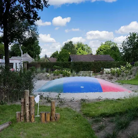 Chalet Modern With Dishwasher, Near The Efteling
